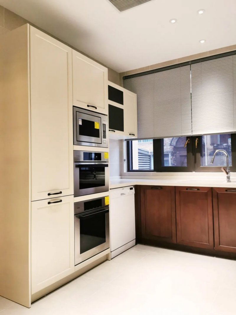 厨房微波炉的黄金位置 高柜设计及其效果图欣赏